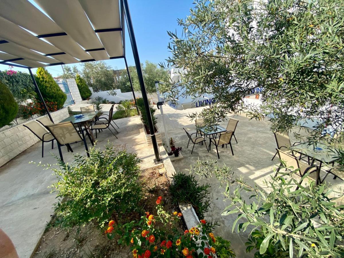 Hotel Vila Ali Ksamil Eksteriør billede